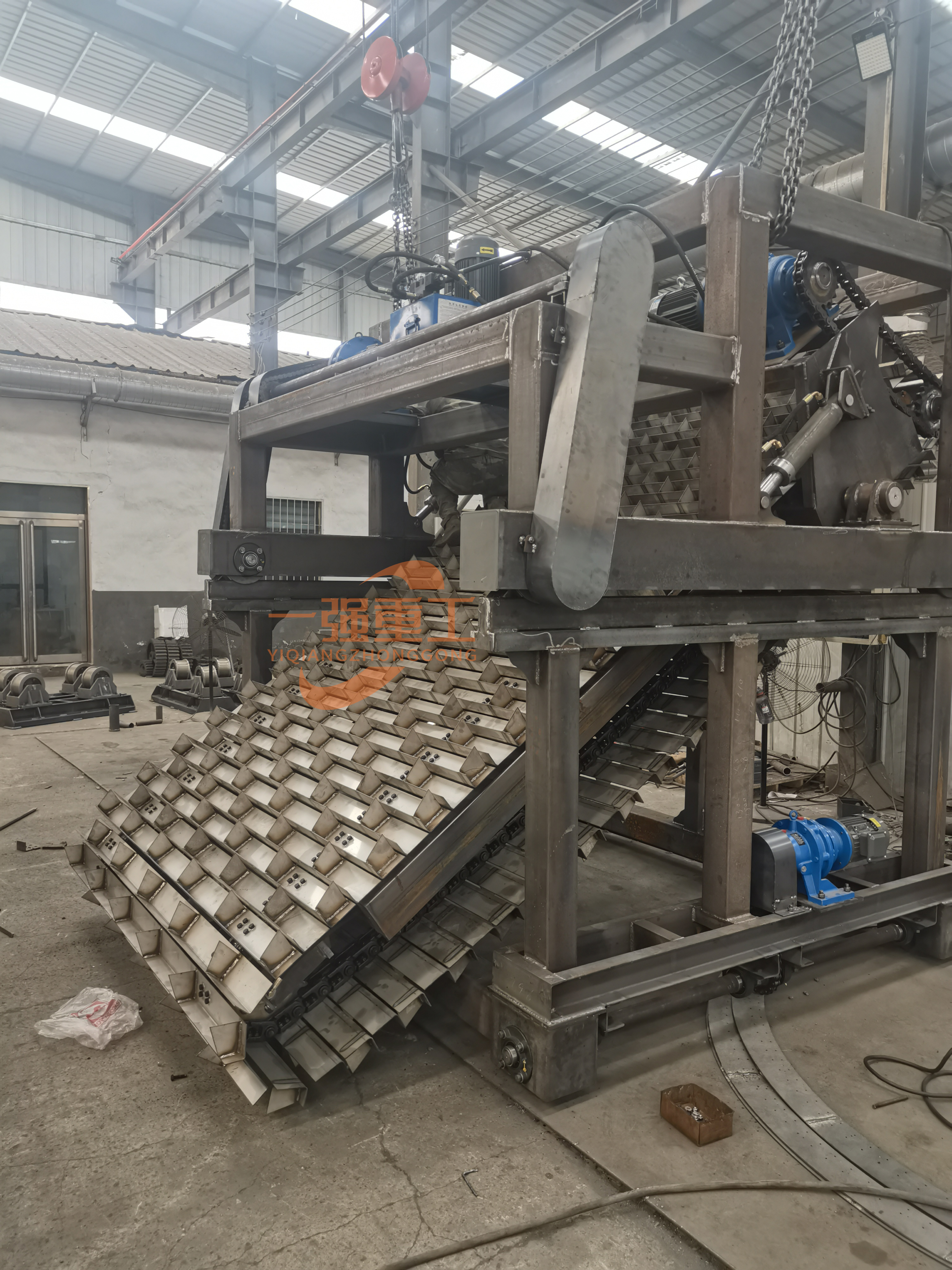 有机肥生产线设备 发酵翻堆设备